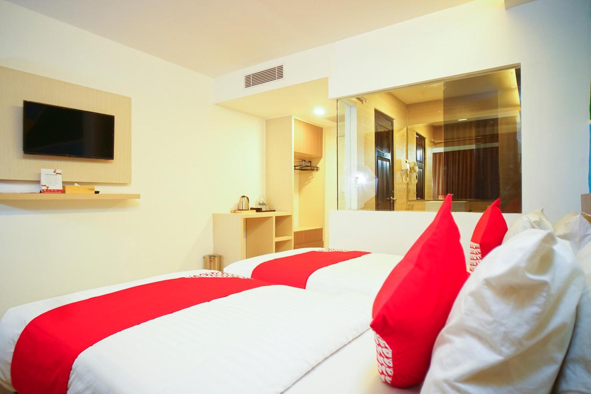 Super Oyo Collection O 166 Princess Hotel Palembang