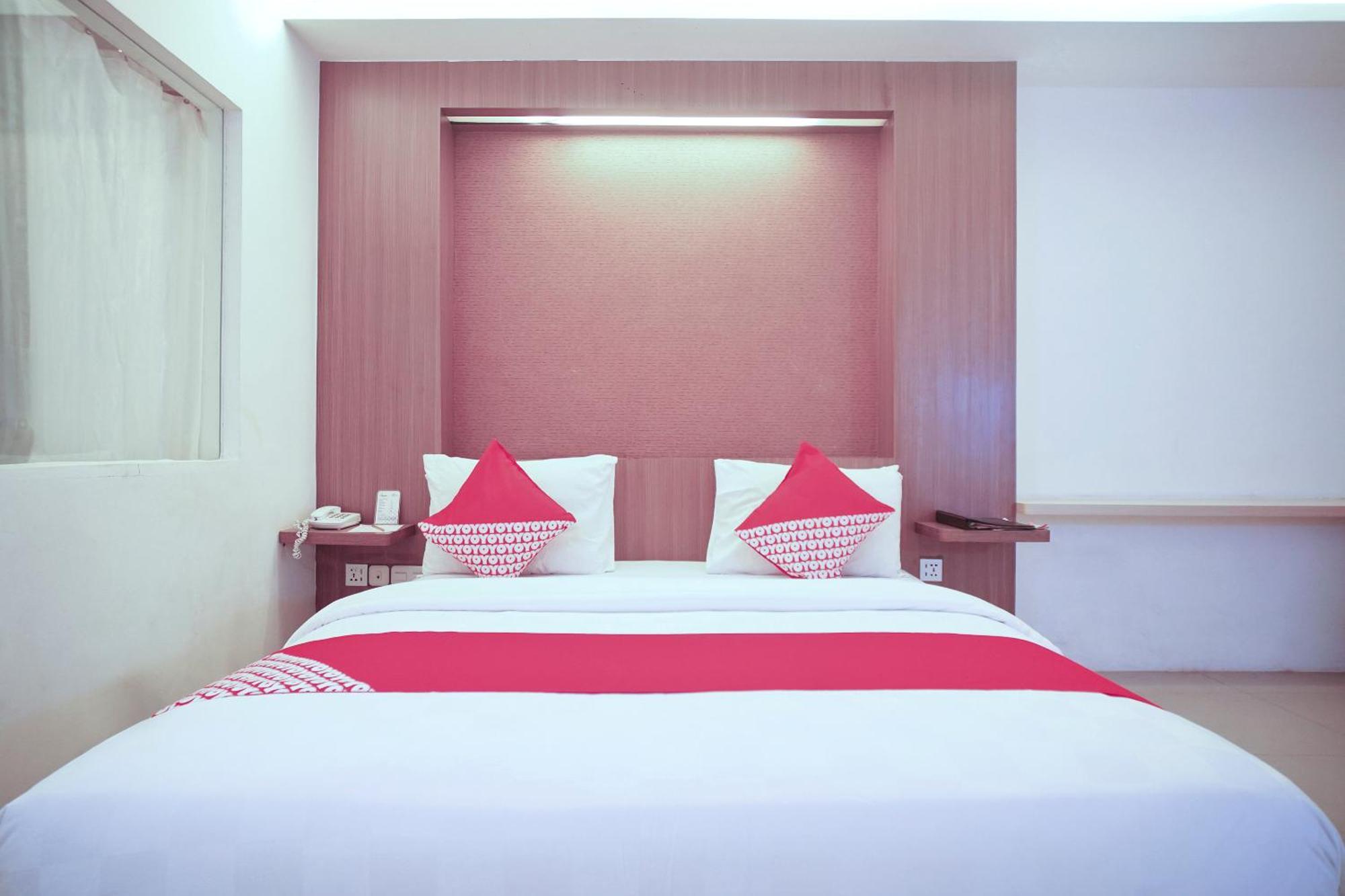 Hotel Super Oyo Collection O 166 Princess 3*