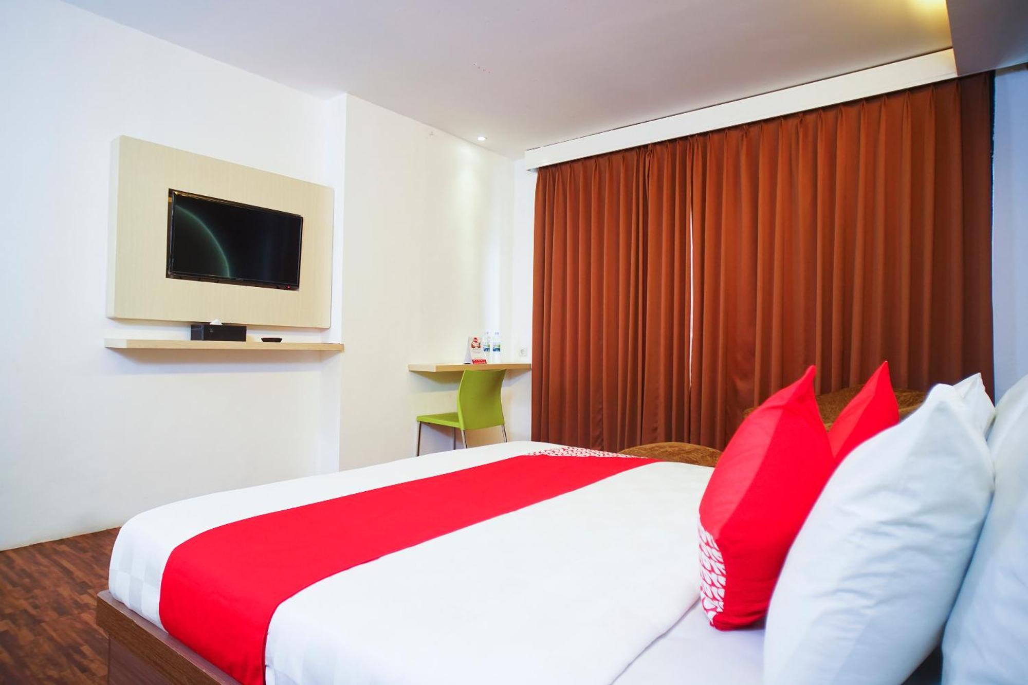 Super Oyo Collection O 166 Princess Hotel Palembang