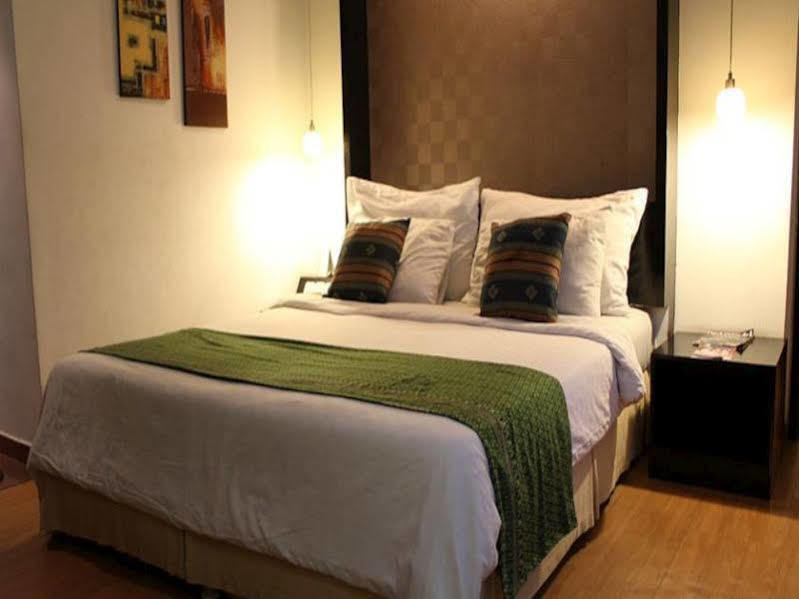 Hotel Super Oyo Collection O 166 Princess Palembang